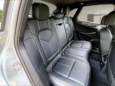Used 2026 Porsche Macan AWD/4WD image 24