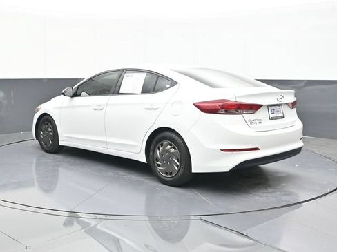 Used 2018 Hyundai Elantra SE FWD image 9