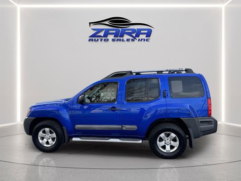 Used 2012 Nissan Xterra S w/ Value Package image 3