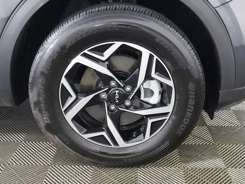Used 2024 Kia Sportage LX AWD/4WD image 19