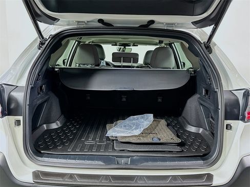 Used 2025 Subaru Outback Premium w/ Popular Package #1 image 16