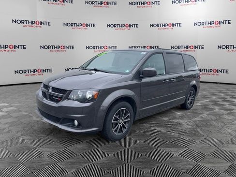 Used 2015 Dodge Grand Caravan R/T w/ Driver Convenience Group FWD image 2