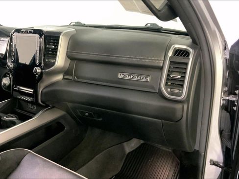 Used 2023 RAM 1500 Laramie AWD/4WD image 16