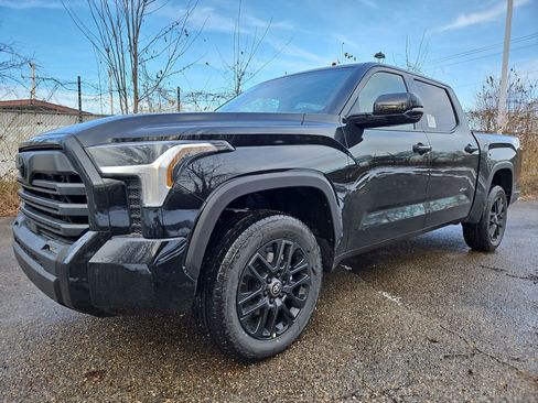 New 2026 Toyota Tundra SR5 image 4