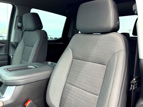 Used 2022 Chevrolet Silverado 1500 RST image 12