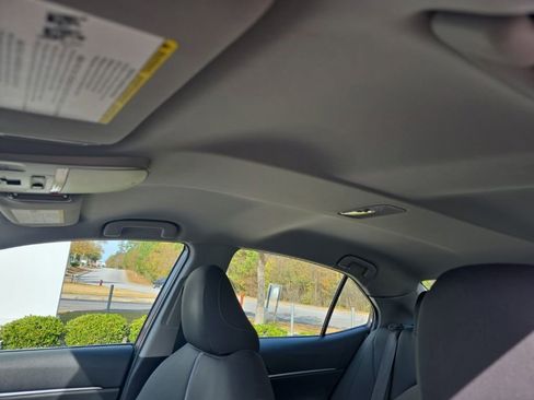 Used 2023 Toyota Camry LE image 22