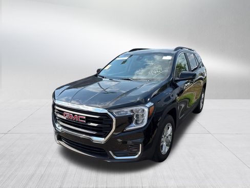 Used 2024 GMC Terrain SLE w/ Driver Convenience Package AWD/4WD image 3