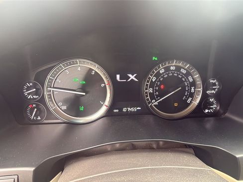 Used 2016 Lexus LX 570 4WD image 15