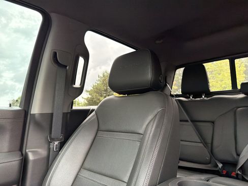 Used 2022 GMC Sierra 1500 Denali w/ Denali Reserve Package AWD/4WD image 18