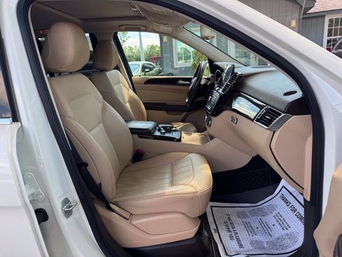 Used 2017 Mercedes-Benz GLE 350 4MATIC image 16
