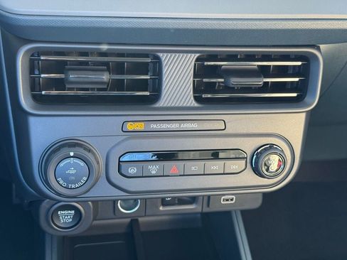 New 2026 Ford Maverick Lariat w/ Black Appearance Package image 29