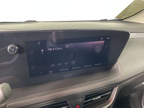 Used 2025 Buick Encore GX Preferred w/ Advanced Technology Package AWD/4WD image 7