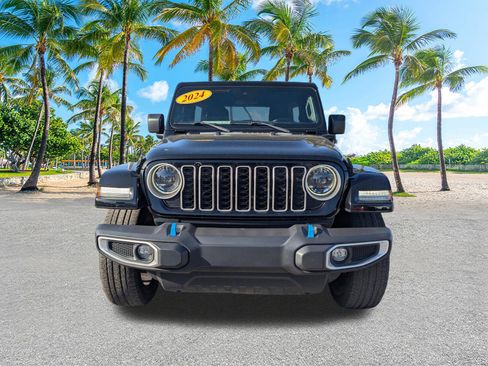 Used 2024 Jeep Wrangler Unlimited Sahara w/ Safety Group AWD/4WD image 9