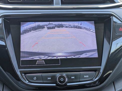 Used 2021 Chevrolet TrailBlazer LT FWD image 13