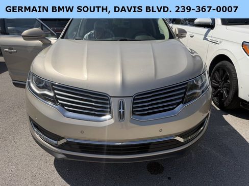 Used 2017 Lincoln MKX Reserve w/ Driver Assistance Package image 2