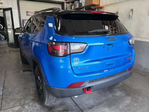 Used 2023 Jeep Compass Trailhawk w/ Trailhawk Elite Group AWD/4WD image 6