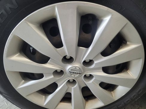 Used 2019 Nissan Sentra S FWD image 31