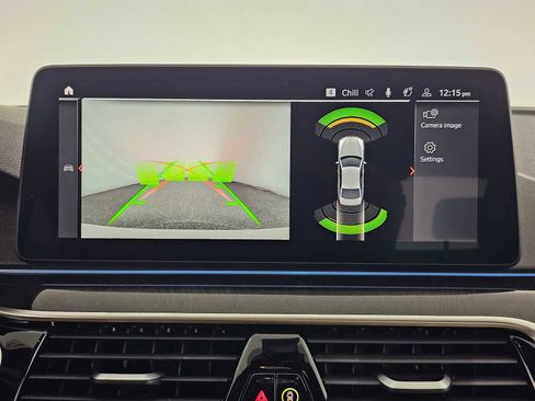 Used 2023 BMW 530e w/ Executive Package image 27