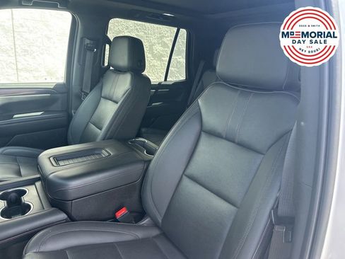 Used 2023 Chevrolet Tahoe RST w/ Luxury Package AWD/4WD image 13