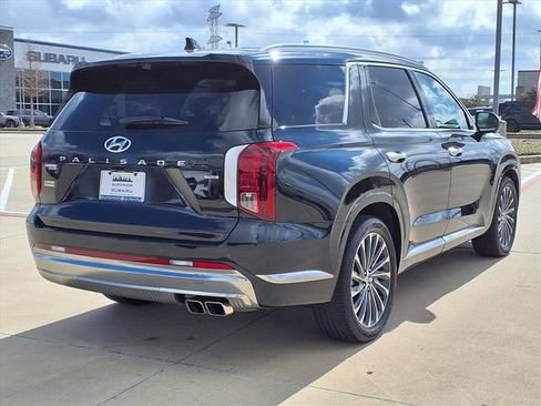 Used 2023 Hyundai Palisade Calligraphy image 4