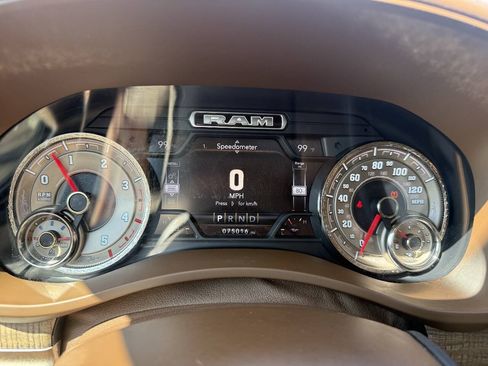 Used 2021 RAM 2500 Limited AWD/4WD image 39