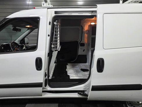 Used 2018 RAM ProMaster City Tradesman image 13