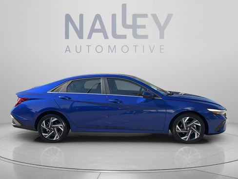 Used 2025 Hyundai Elantra SEL FWD image 7