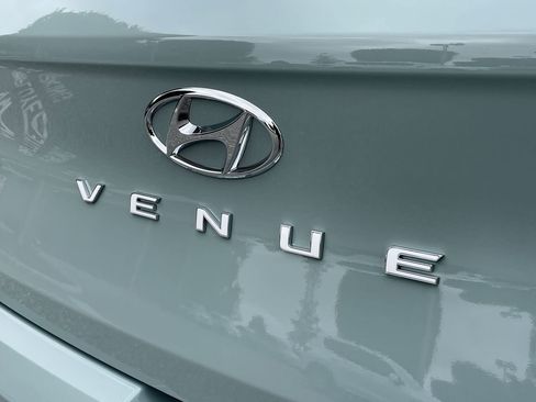 New 2026 Hyundai Venue SEL image 21