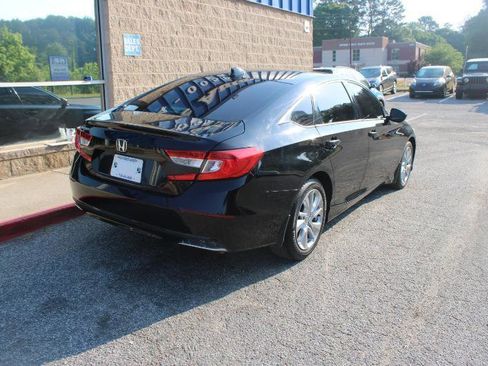 Used 2019 Honda Accord LX image 4