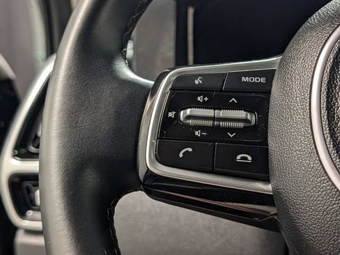 Used 2023 Kia Sorento SX AWD/4WD image 19