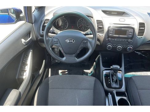 Used 2017 Kia Forte LX FWD image 17