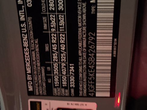 Certified 2025 Mercedes-Benz GLS 450 4MATIC image 18