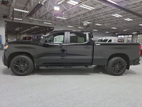 Used 2023 Chevrolet Silverado 1500 RST AWD/4WD image 4