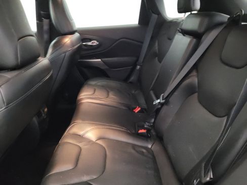 Used 2020 Jeep Cherokee Limited AWD/4WD image 18