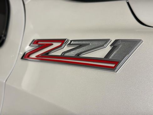 Used 2022 Chevrolet Tahoe Z71 w/ Luxury Package AWD/4WD image 40