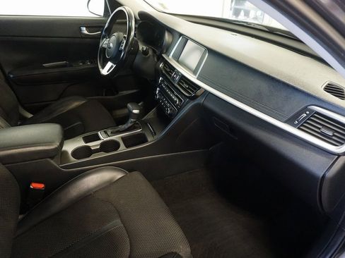 Used 2019 Kia Optima S image 25