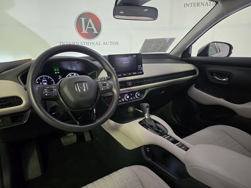 Used 2025 Honda HR-V LX image 12