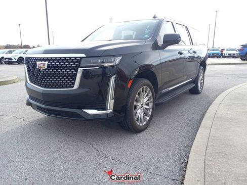 Used 2023 Cadillac Escalade ESV Premium Luxury image 17