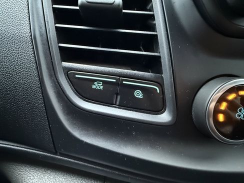 Used 2023 Ford Transit 250 Low Roof AWD w/ Exterior Upgrade Package image 32