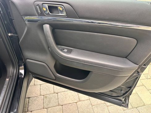 Used 2009 Lincoln MKS FWD image 66