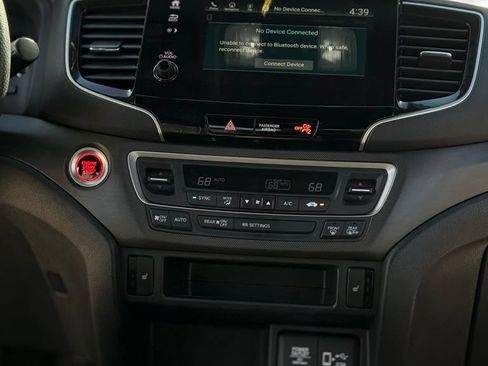 Used 2022 Honda Passport TrailSport image 17