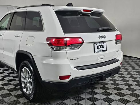 Used 2021 Jeep Grand Cherokee Laredo AWD/4WD image 12