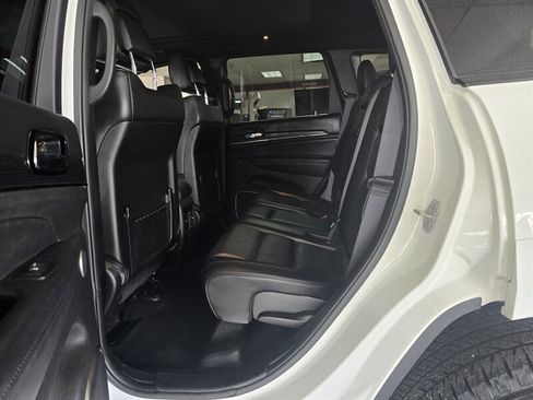 Used 2020 Jeep Grand Cherokee High Altitude AWD/4WD image 11