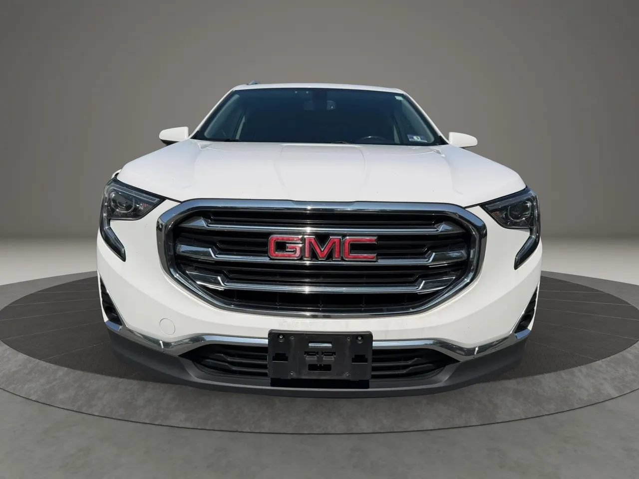 Used 2019 GMC Terrain SLT w/ Preferred Package AWD/4WD image 2