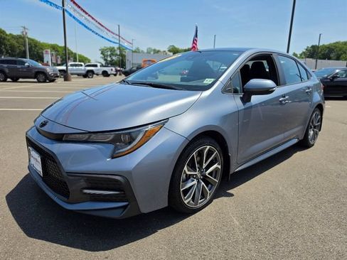 Used 2022 Toyota Corolla SE w/ Carpet Mat Package (TMS) FWD image 3