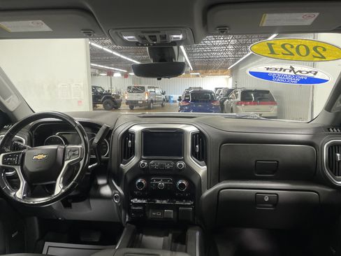 Used 2021 Chevrolet Silverado 3500 LTZ w/ LTZ Convenience Package image 22