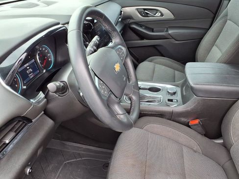 Used 2023 Chevrolet Traverse LT FWD image 17
