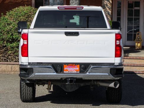 Used 2024 Chevrolet Silverado 2500 LT image 7