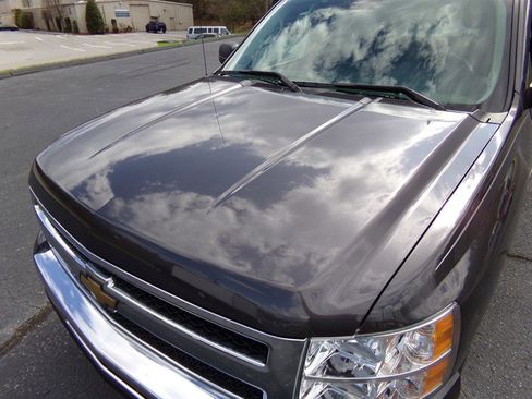 Used 2010 Chevrolet Silverado 1500 LT w/ Power Pack Plus image 11