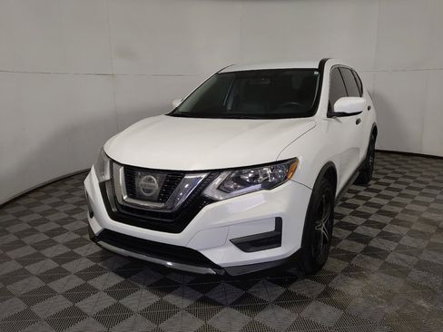 Used 2017 Nissan Rogue S FWD image 15